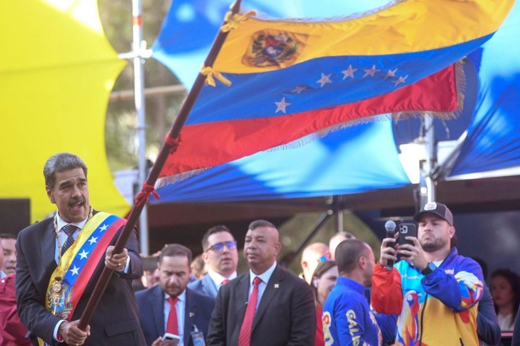 Trump "libera" a Venezuela de la dictadura de Nicolás Maduro